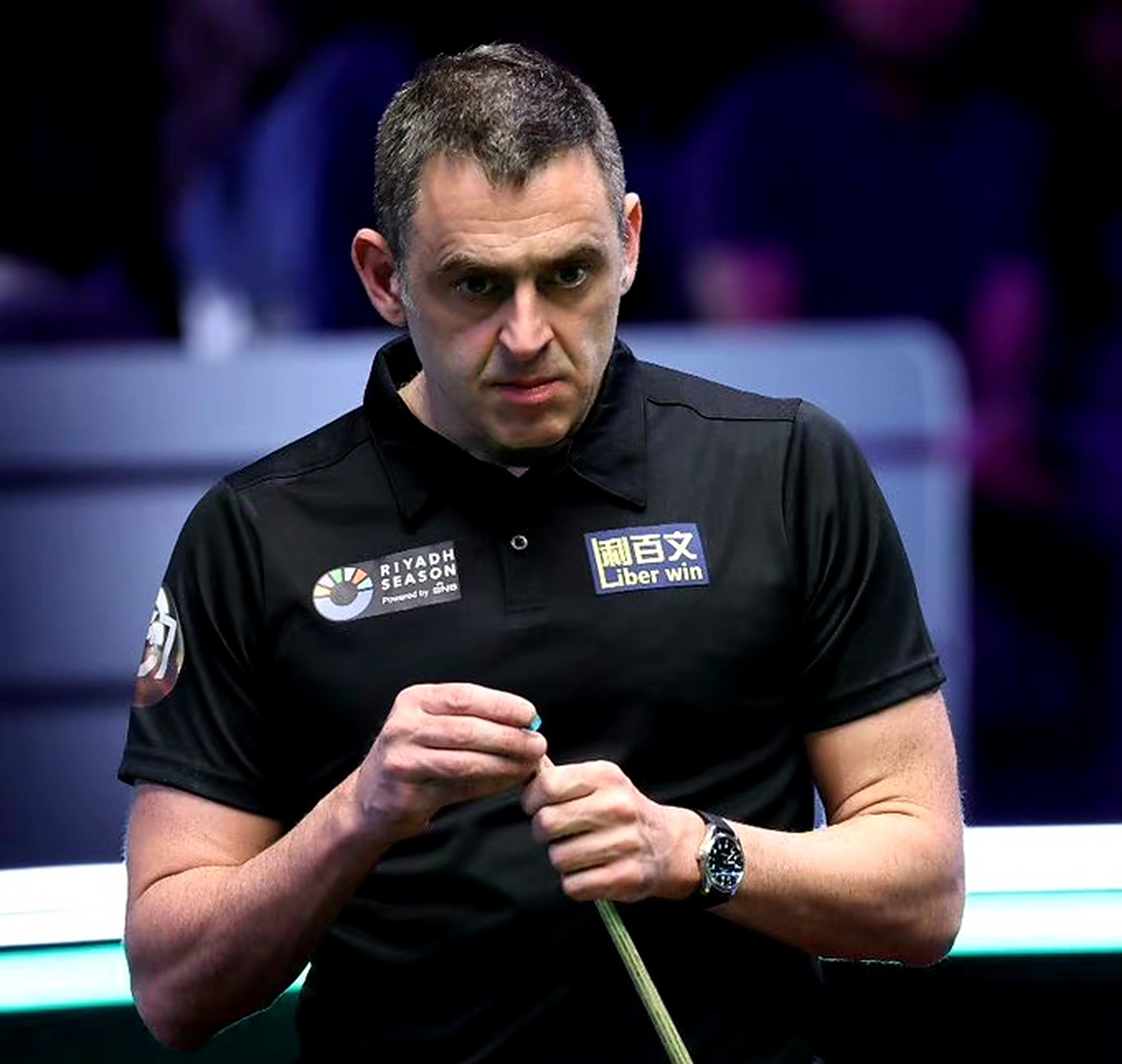 队的人员短 队的人员短