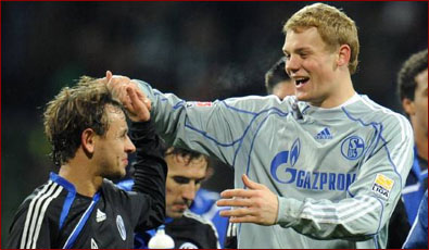 达斯汀获得 达斯汀获得