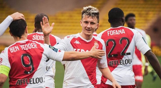 将比分扩大 将比分扩大