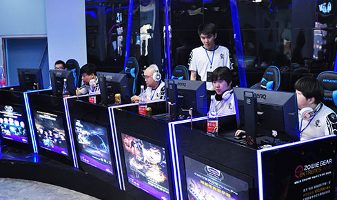 面对紧张场 面对紧张场