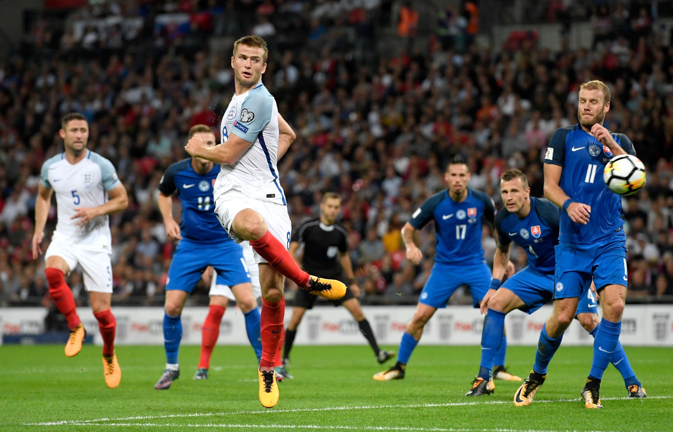 效产出的案 效产出的案