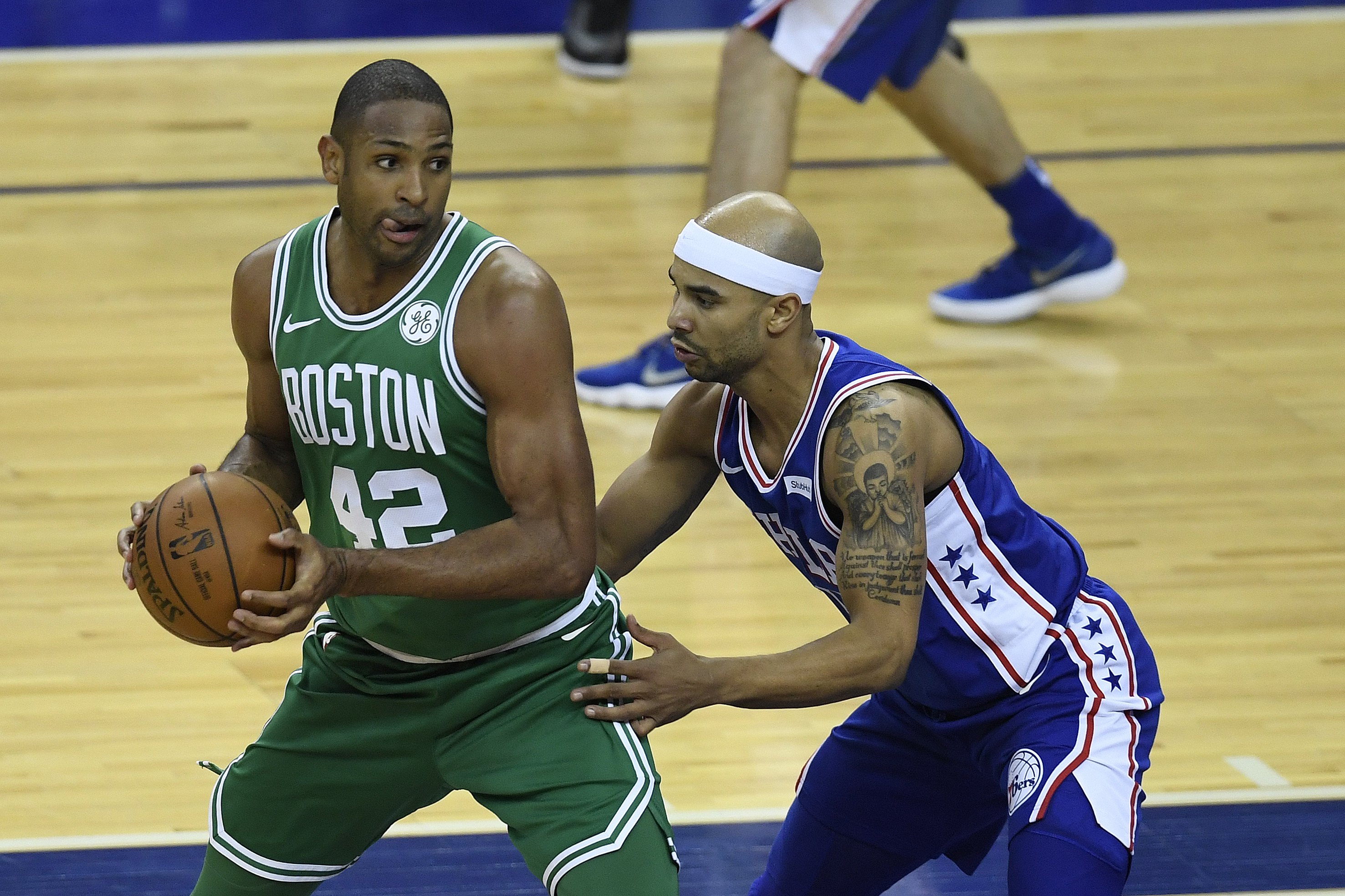 巴萨在从后 巴萨在从后